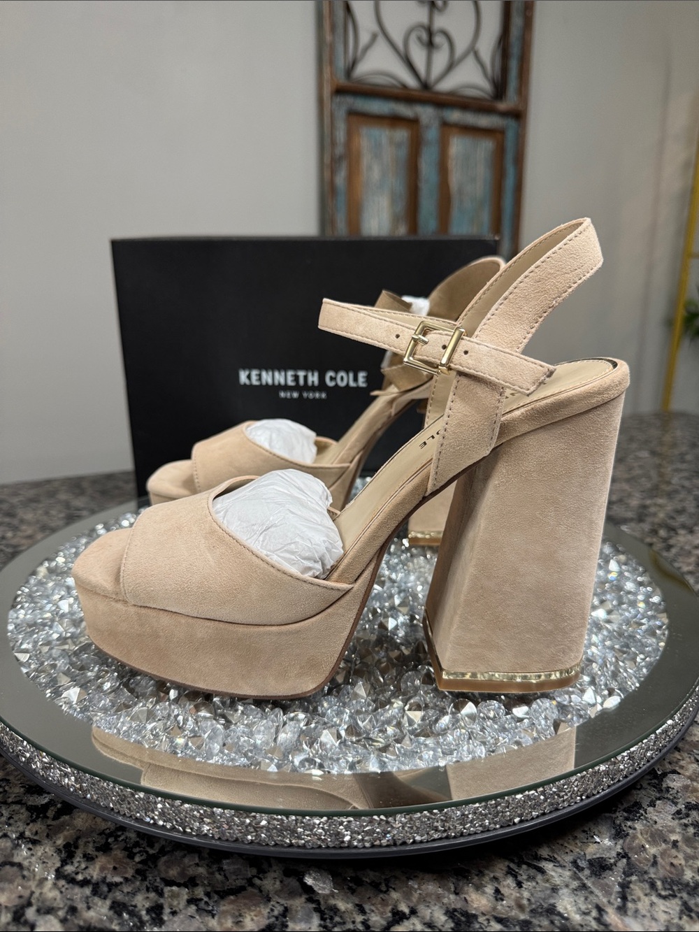 Kenneth Cole Dolly Neutral Beige Suede Platform Block Heels NEW 9